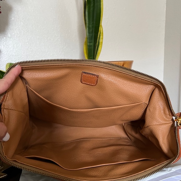 Authentic Celine in Macadam canvass brown clutch/large cosmetics case. - Picture 2 of 9